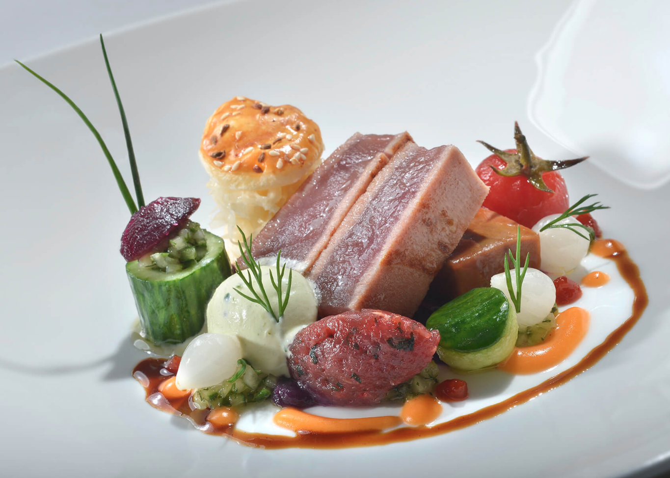 Kreativ angerichtetes Gourmetgericht aus dem Restaurant Balthasar in Paderborn