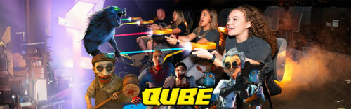 Spieler beim interaktiven QUBE Escape-Adventure im Escape Room Frankfurt