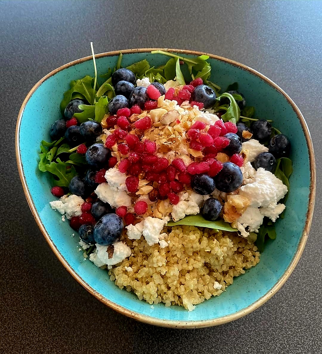 Bowl oder Focaccia & Getränk für 2 Personen – Bild 4