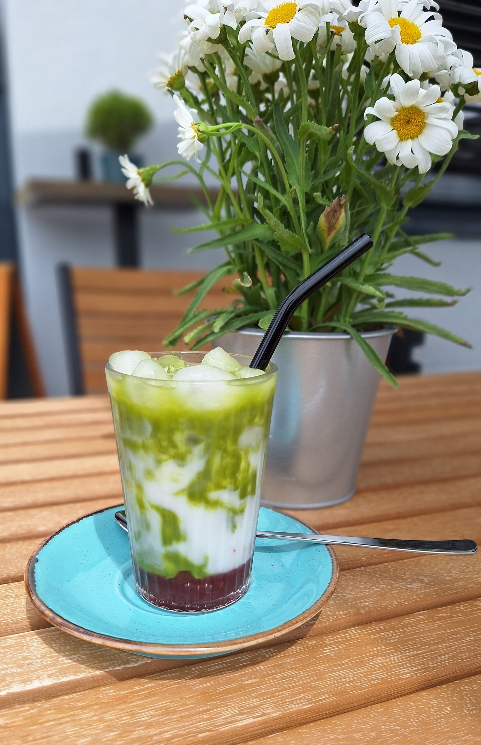 Matcha Latte, Whipped Coffee & Kuchen für 2 Personen – Bild 3