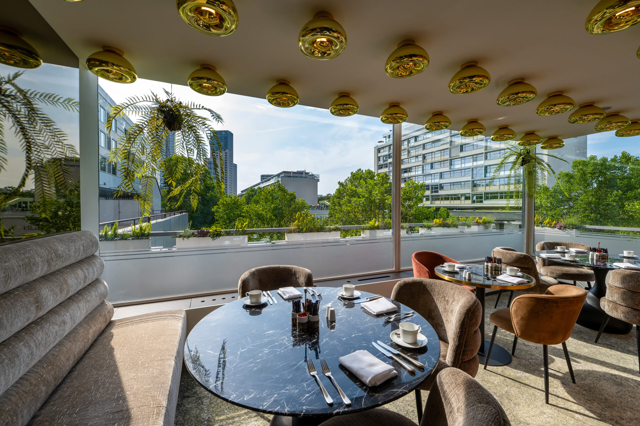 Frühstücksbuffet mit Heißgetränken, Säften & Sekt – Bild 5