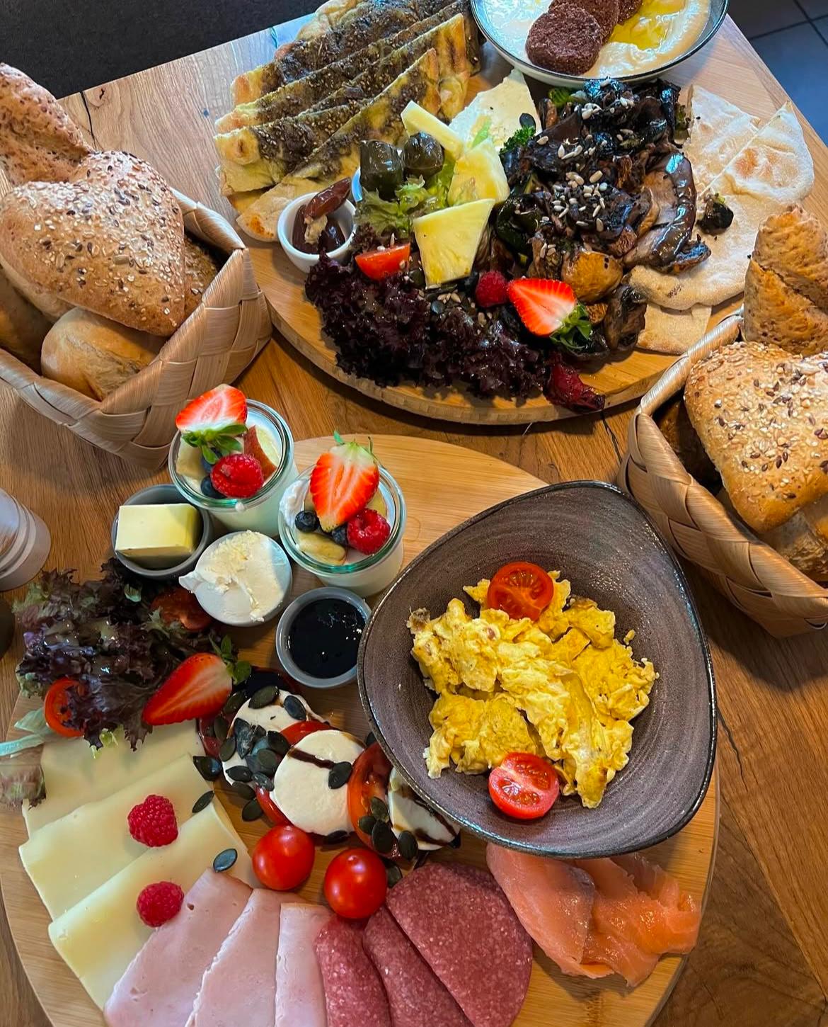 Arabische Frühstücksplatte & Heißgetränk für 2 Personen – Bild 3