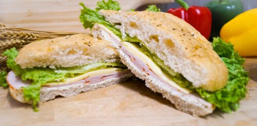 Club Sandwich & Eistee für 2 Personen