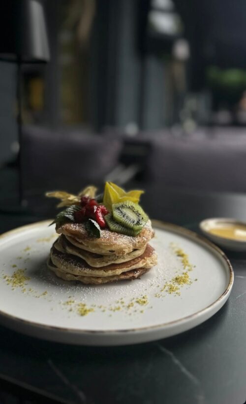 Pancakes oder French Toast & Heißgetränk für 2 Personen