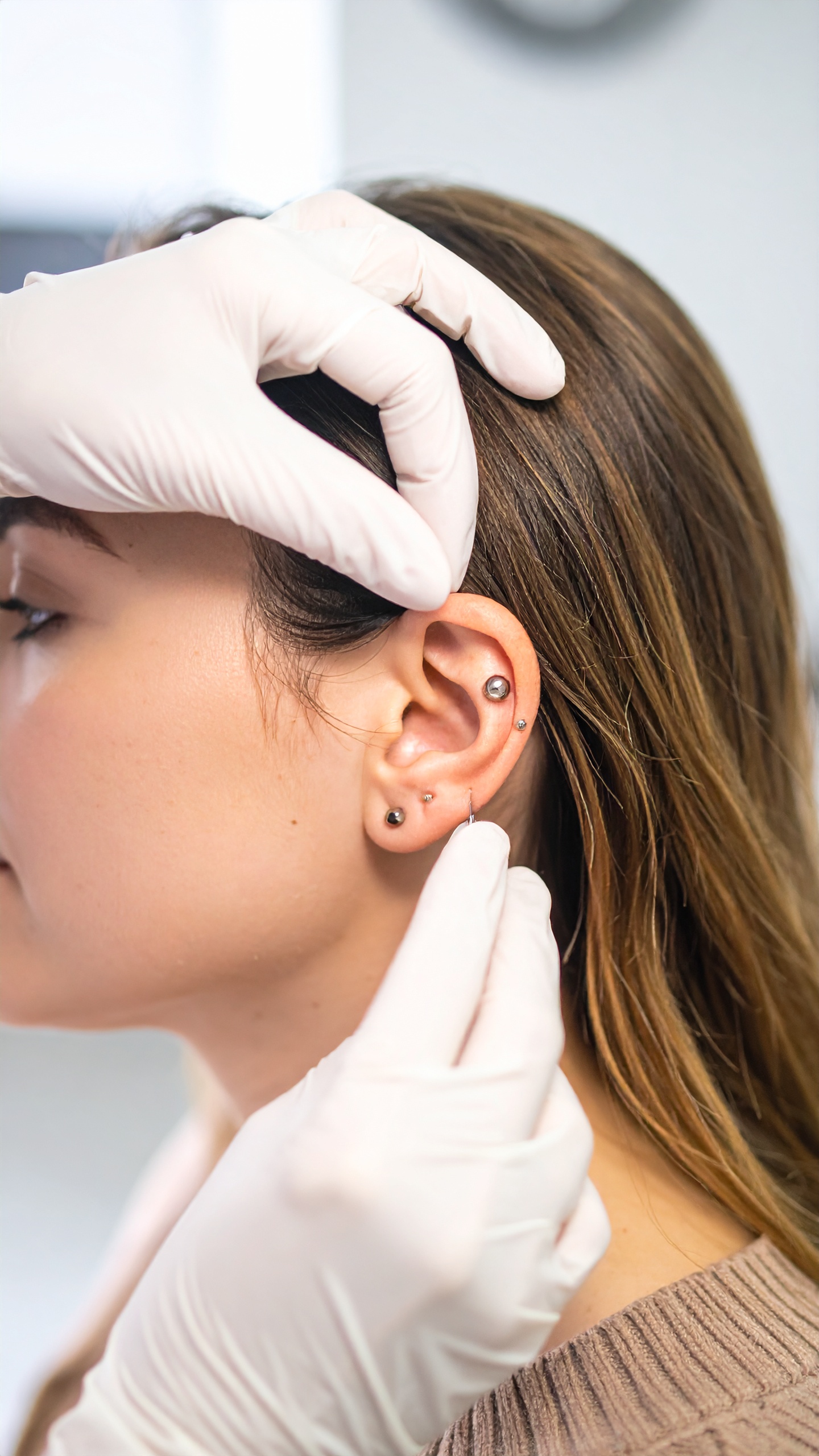 Ohr Piercing nach Wahl – Bild 3