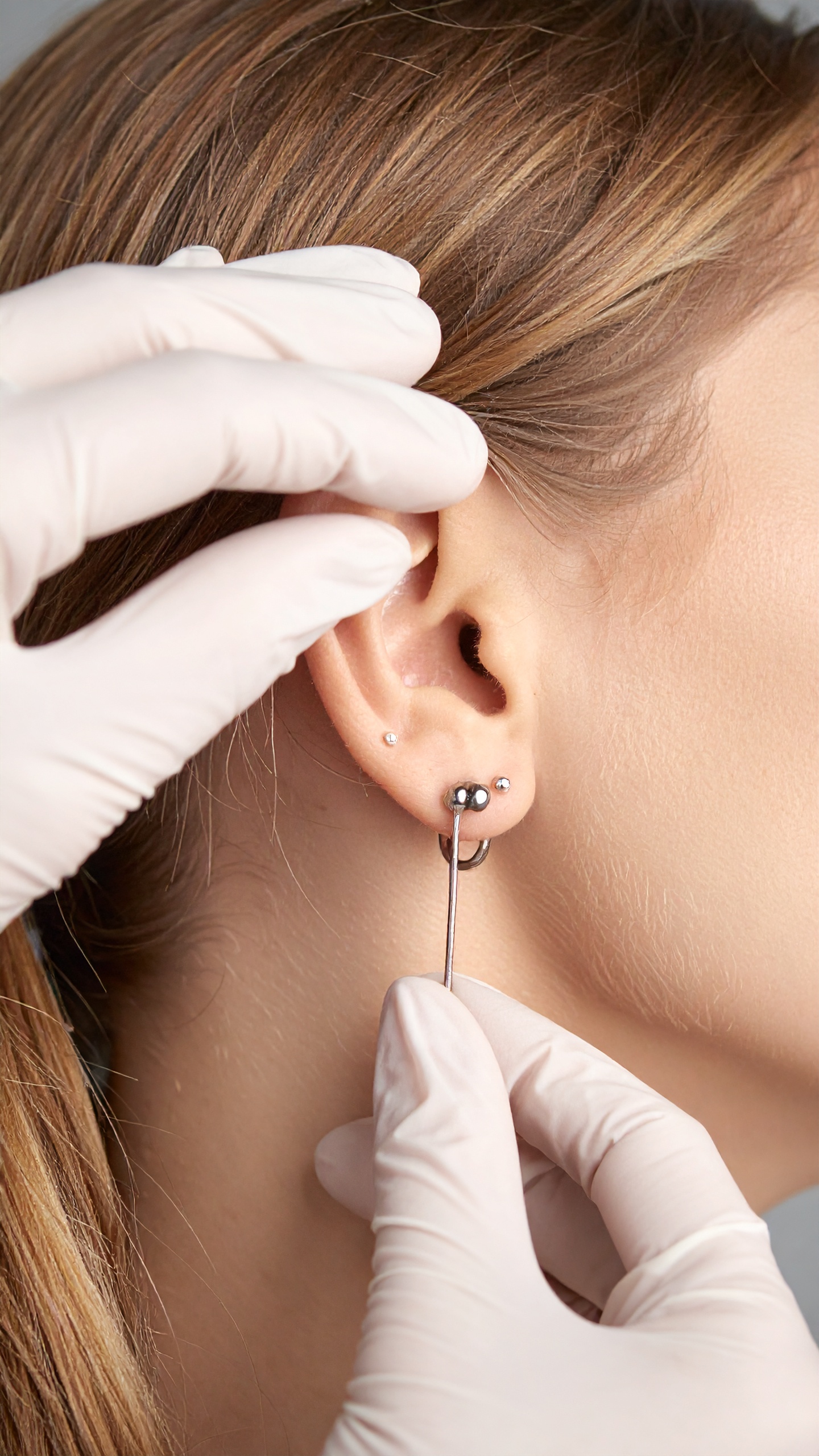 Ohr Piercing nach Wahl – Bild 4