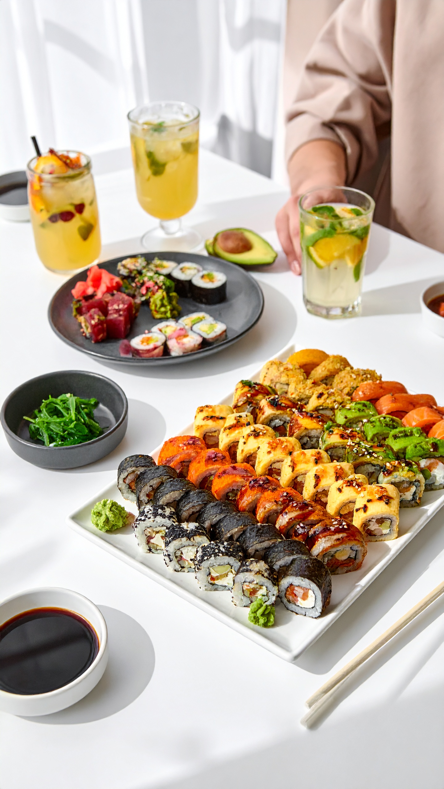 Sushi Platte & hausgemachte Drinks für 2 Personen – Bild 3