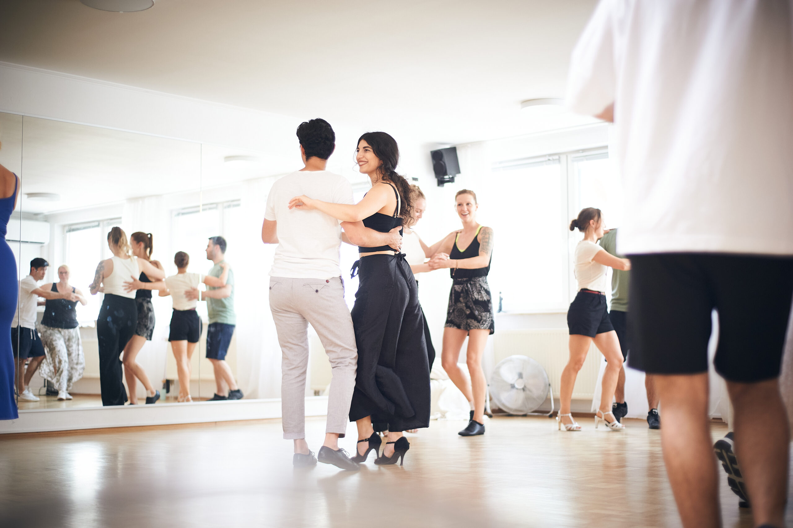 4x Salsa‑Anfängerkurse – Bild 5