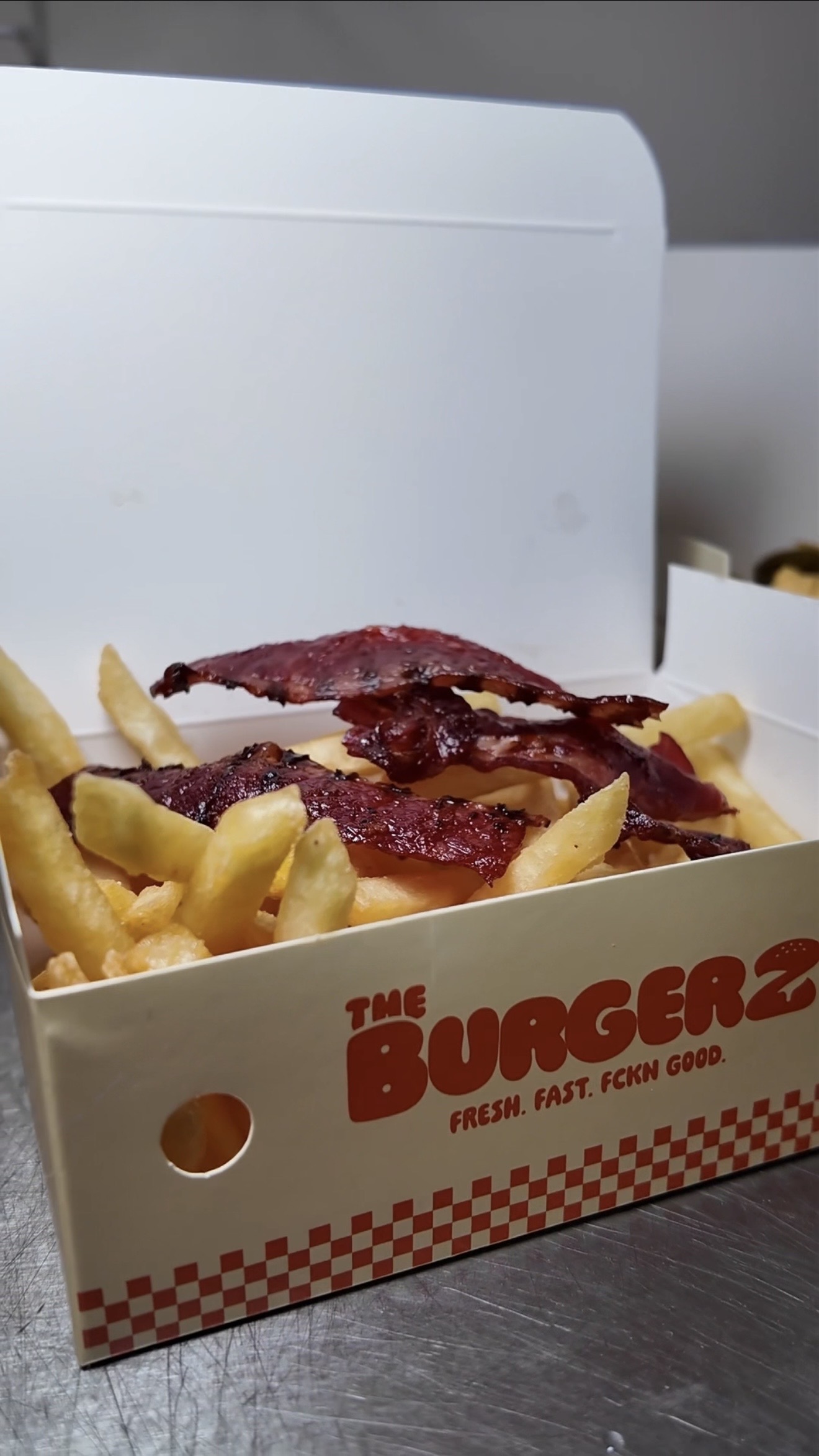 Loaded Fries, Getränke & Churros für 2 Personen – Bild 4