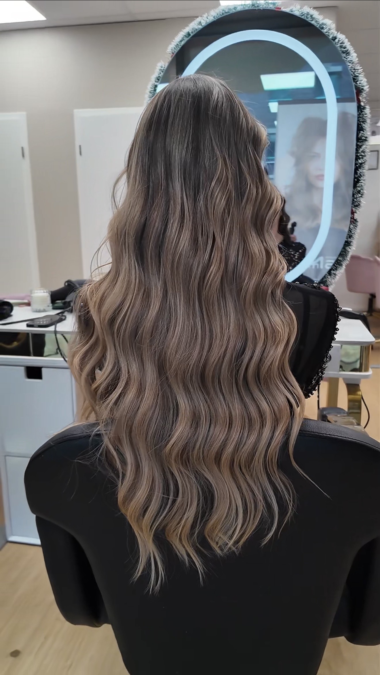 Balayage mit Schnitt & Föhnen – Bild 4